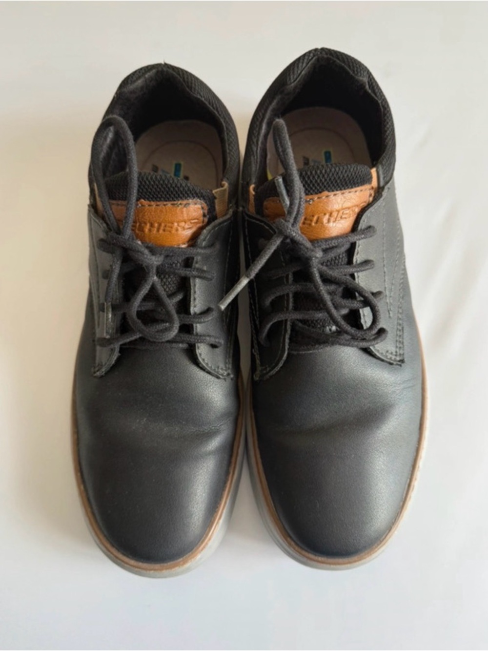 Skechers Black Lace-Up Oxfords with Brown Tongue Accent